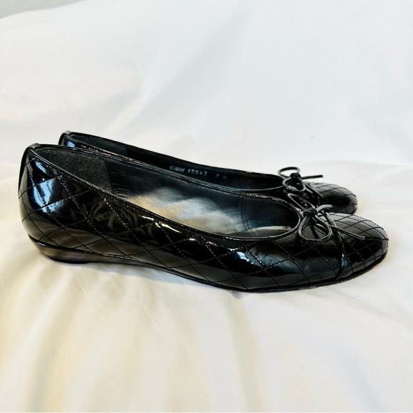 Stuart Weitzman bow quilted patent leather ballerina black flats Quilty - Picture 4 of 15